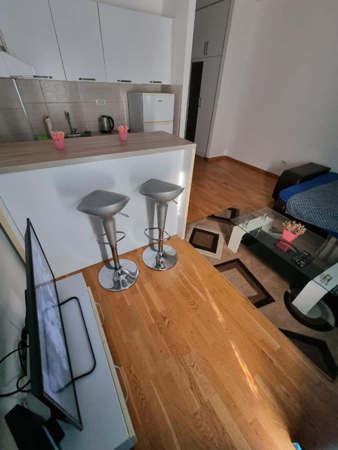 Adrianna Apartment City Kvart بودغوريتْسا المظهر الخارجي الصورة