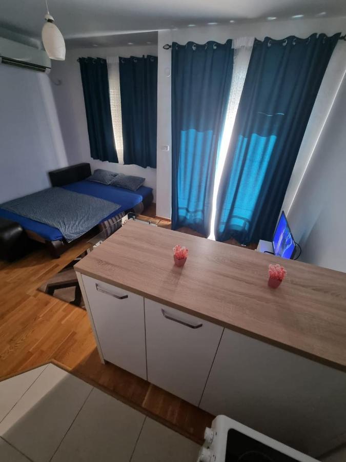 Adrianna Apartment City Kvart بودغوريتْسا المظهر الخارجي الصورة